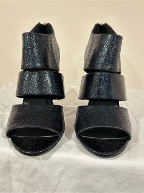 Women's Black Strappy Open-Toe Heels/Booties